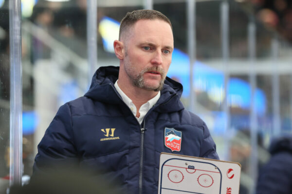 Del 2 Starbulls Rosenheim Selber Wölfe, Eishockey Herren, Del2 Saison 2024/2025