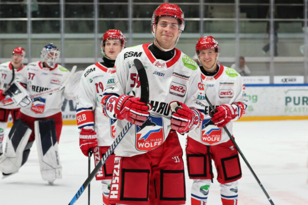Del2 Testspiel Selber Wölfe University Of Carleton