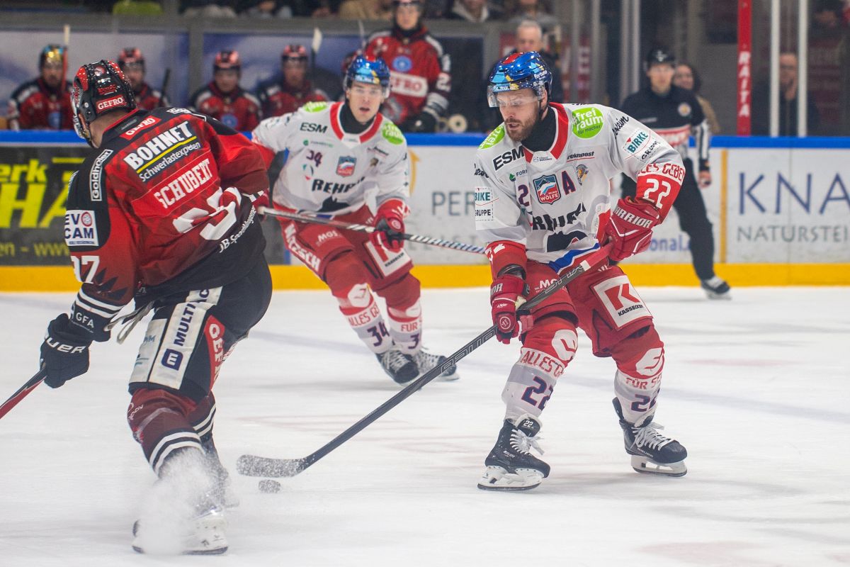 Wölfe unterliegen im Spitzenspiel