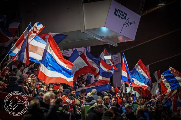 20251125 sel scr web 004