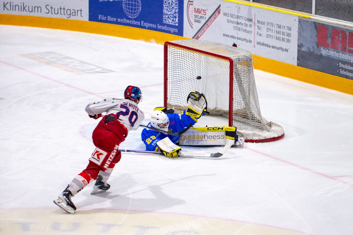 Vierfach-Lahtinen schießt die Selber Wölfe zum Auswärtssieg
