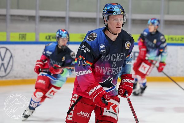 20251212 sel evf web 003