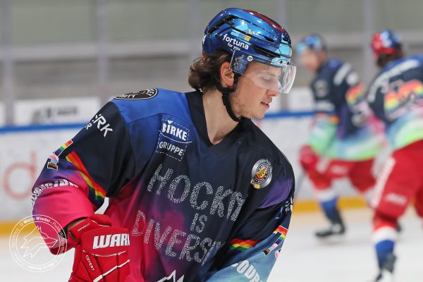 20251212 sel evf web 006