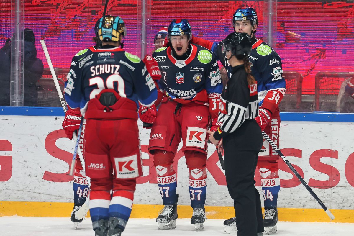 Wölfe mit knappem Sieg über Passau